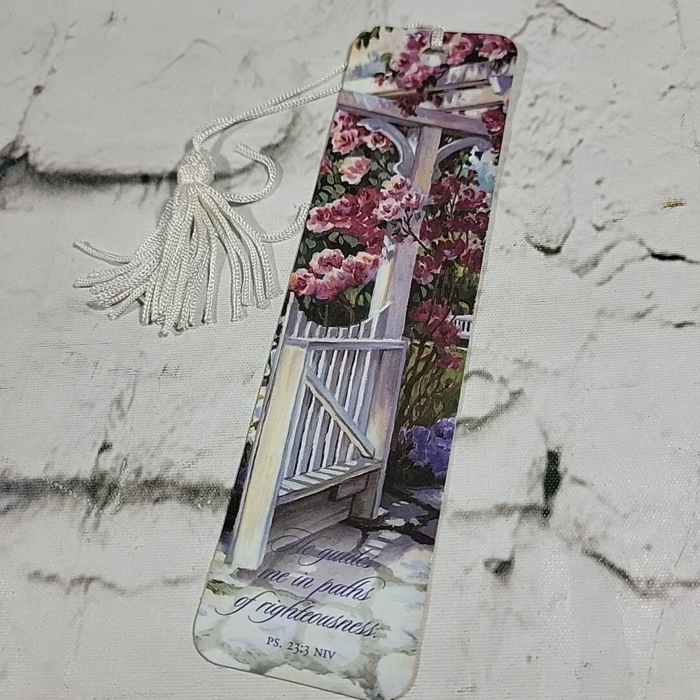 Vintage Collectible‎ Tassel Bookmarks Lot of 3 Floral Romantic